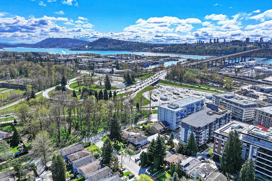 1591 Bond Street North Vancouver, BC - 7