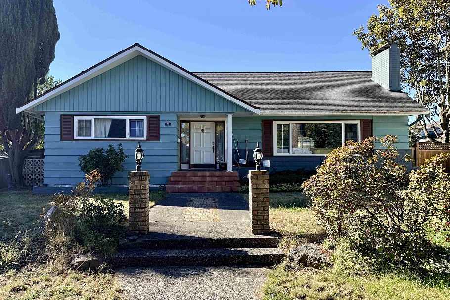 7275 Shawnee Place Vancouver, BC - 1