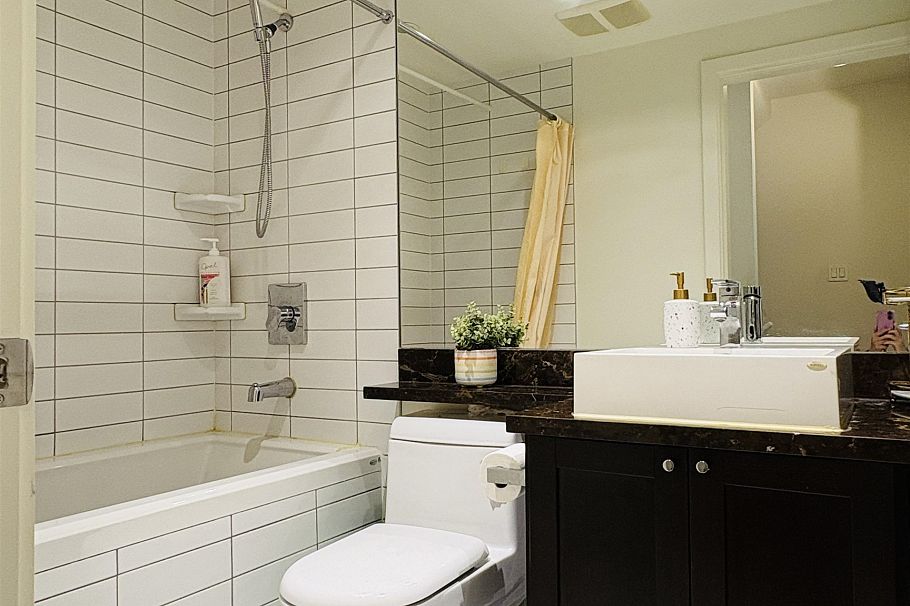 4886 Eldorado Mews Vancouver, BC - 12