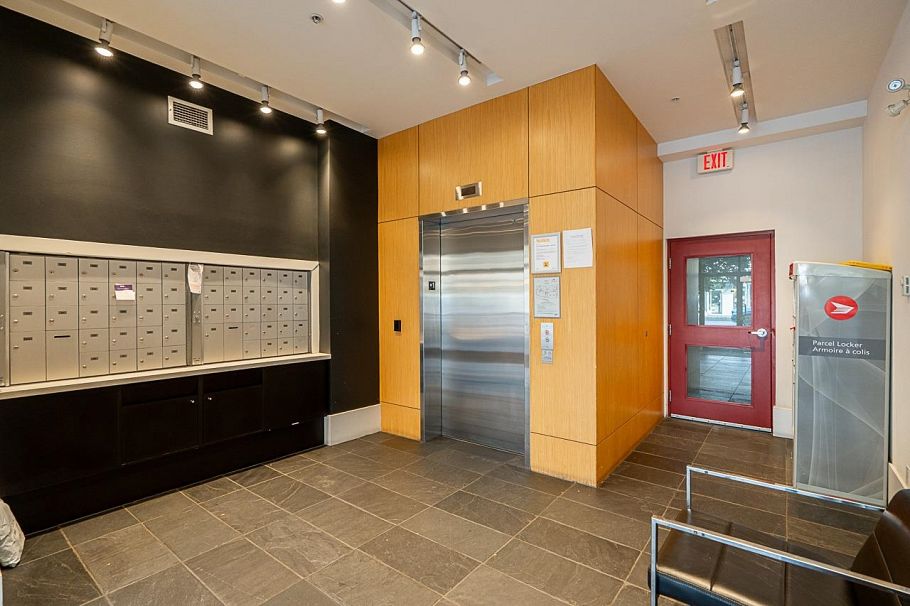 303 2828 Main Street Vancouver, BC - 28