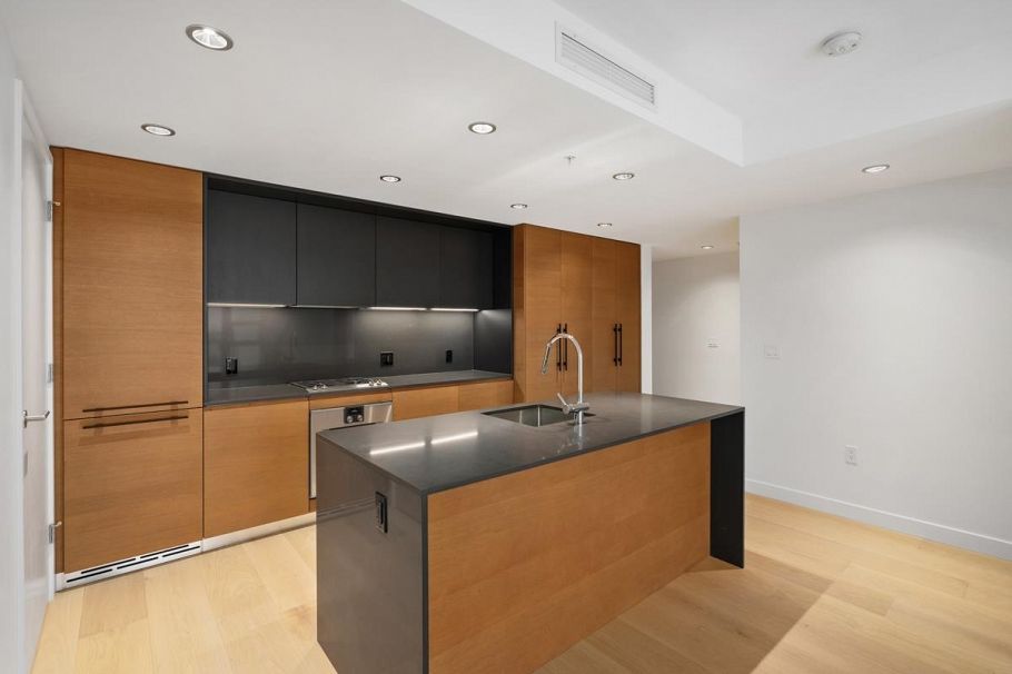 3210 1289 Hornby Street Vancouver, BC - 3