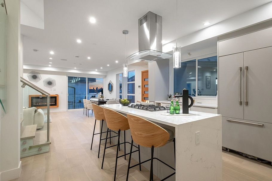 2 432 E 1st Street North Vancouver, BC - 6