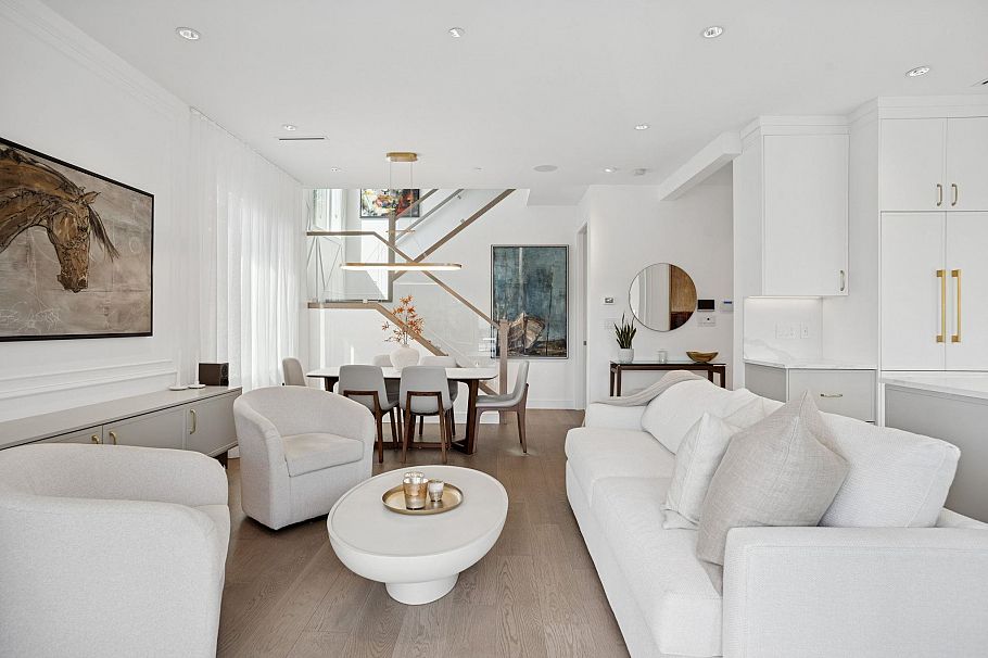 3634 W 29 Avenue Vancouver, BC - 4