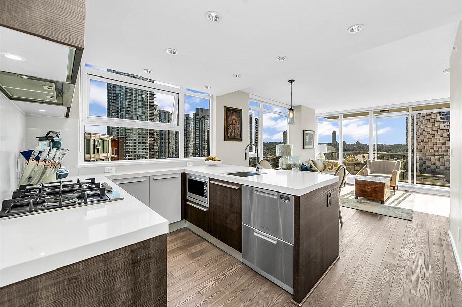 1107 1351 Continental Street Vancouver, BC - 1