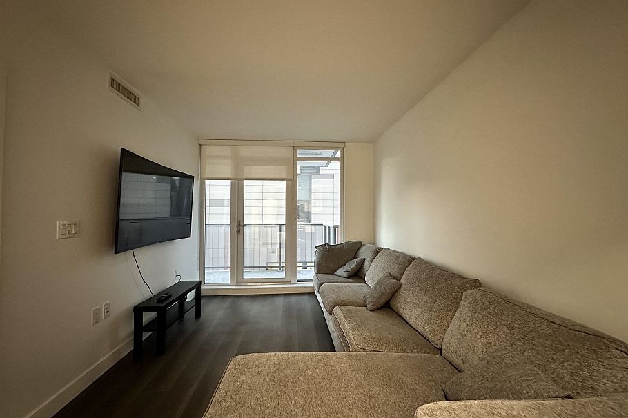 202 8181 Chester Street Vancouver, BC - 2