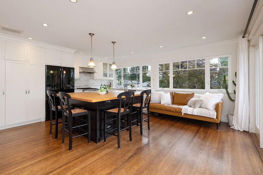 445 W 26th Street North Vancouver, BC - 11