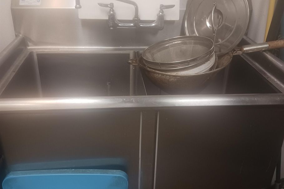 2138 E Hasting Street Vancouver, BC - 8