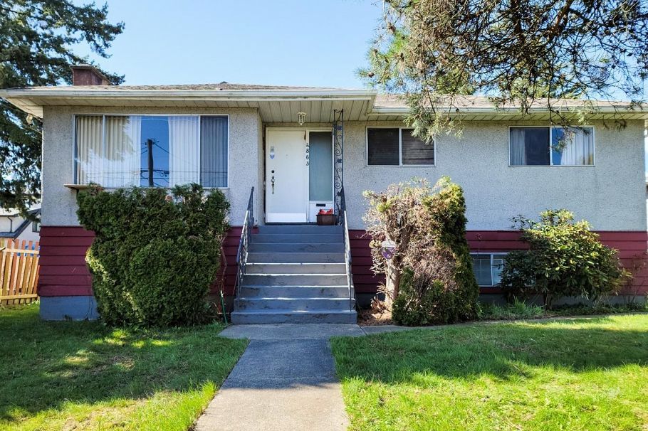 4863 Rupert Street Vancouver, BC - 2