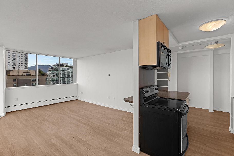 1701 1251 Cardero Street Vancouver, BC - 12