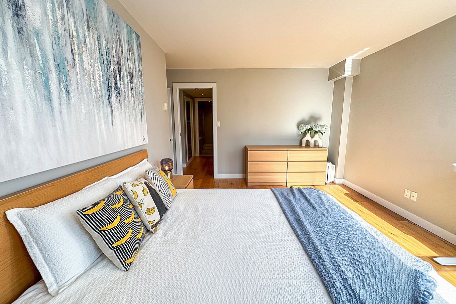 2207 1500 Howe Street Vancouver, BC - 22