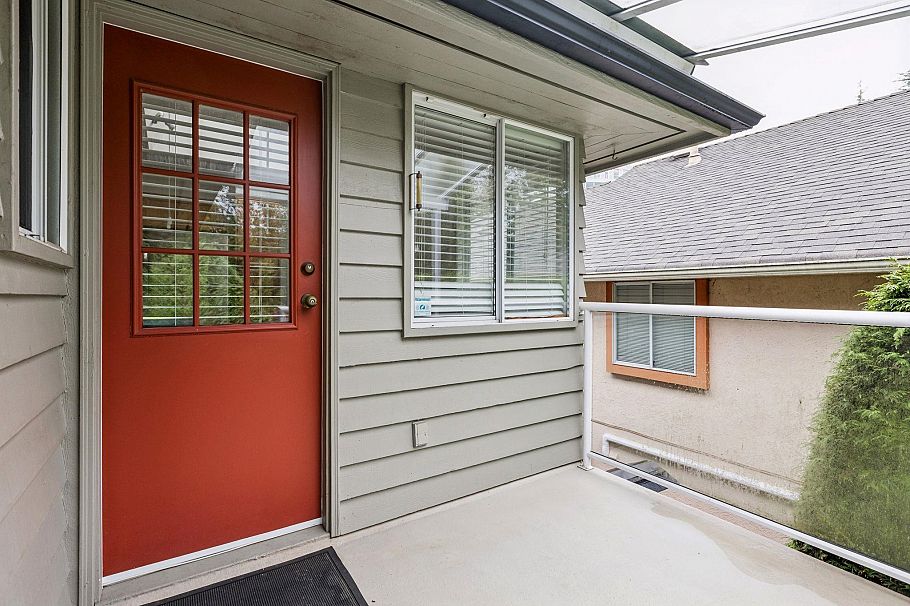 950 Roche Point Drive North Vancouver, BC - 12