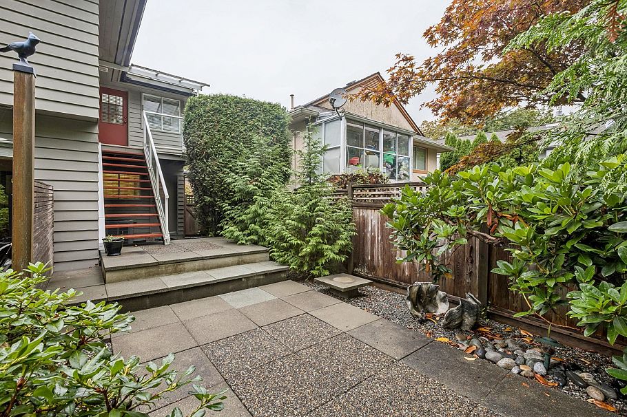 950 Roche Point Drive North Vancouver, BC - 25