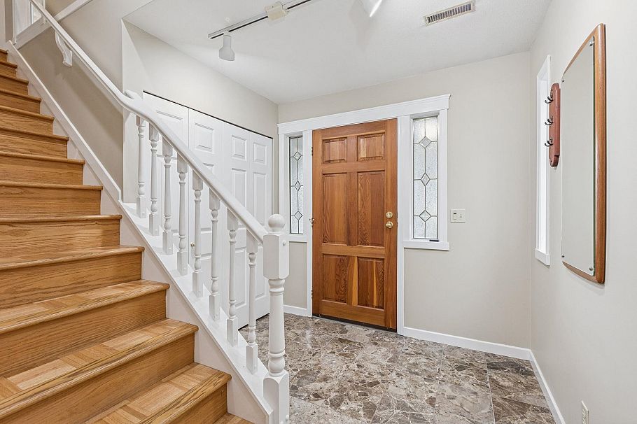 950 Roche Point Drive North Vancouver, BC - 3