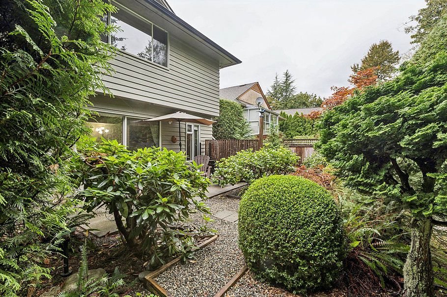 950 Roche Point Drive North Vancouver, BC - 24