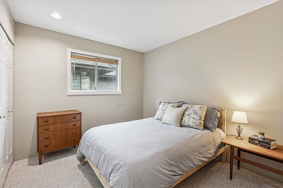 950 Roche Point Drive North Vancouver, BC - 15