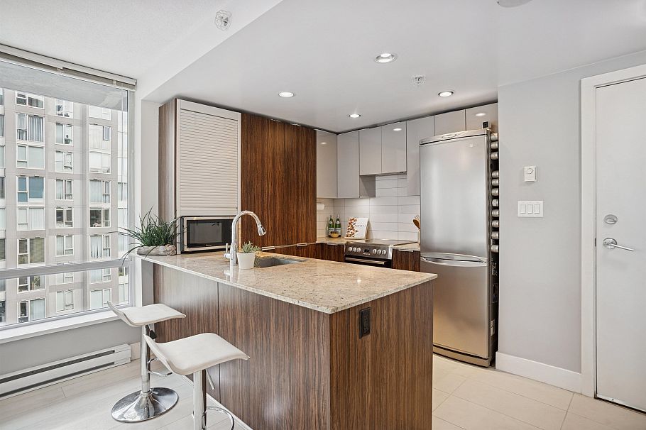 811 1088 Richards Street Vancouver, BC - 6