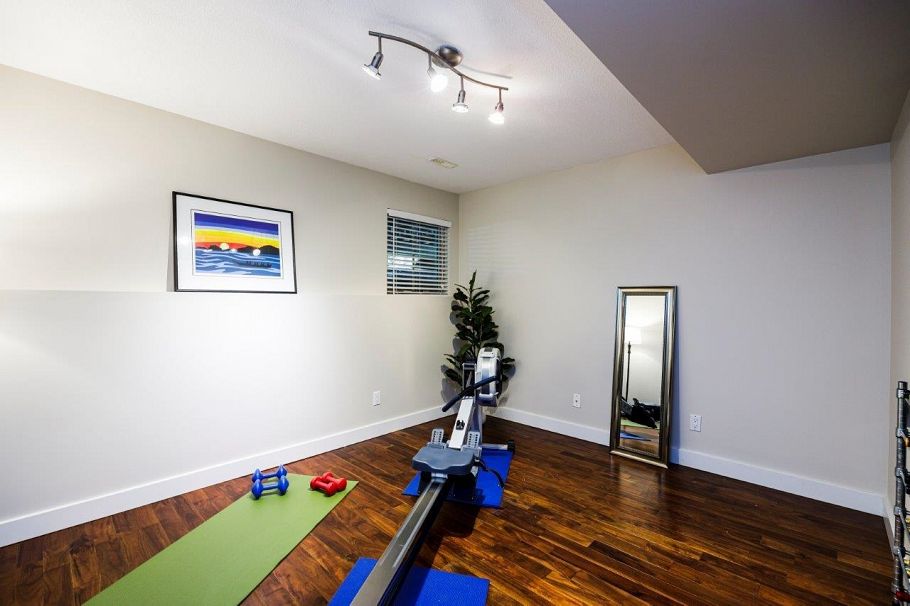 50 1550 Larkhall Crescent North Vancouver, BC - 28