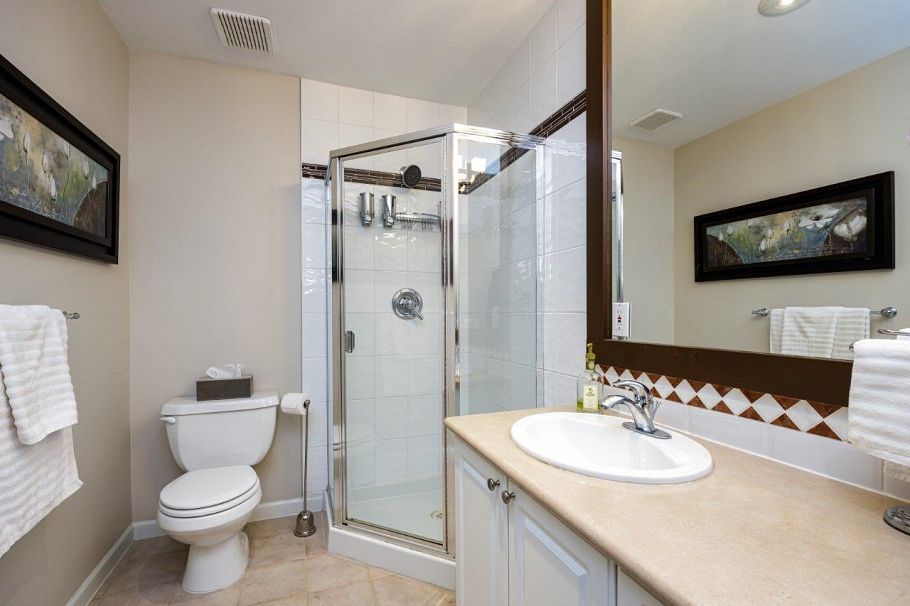 50 1550 Larkhall Crescent North Vancouver, BC - 24