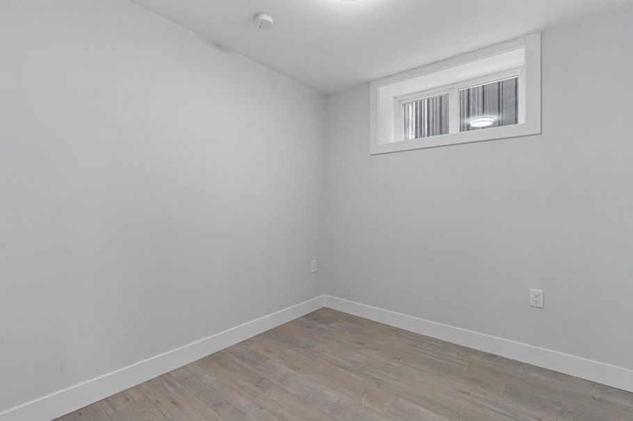 6749 Knight Street Vancouver, BC - 10