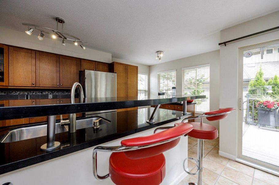 50 1550 Larkhall Crescent North Vancouver, BC - 17