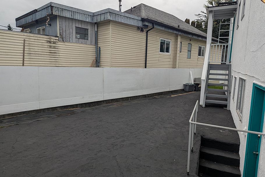 2984 Clark Drive Vancouver, BC - 9