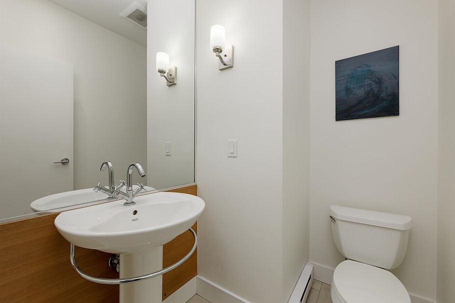 828 W 6th Avenue Vancouver, BC - 20