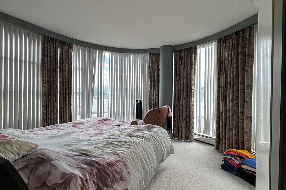 122 1228 Marinaside Crescent Vancouver, BC - 22