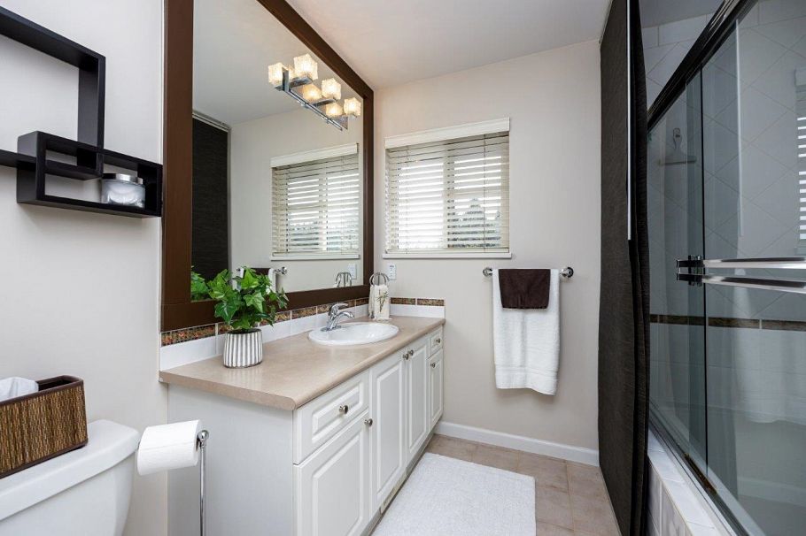 50 1550 Larkhall Crescent North Vancouver, BC - 23