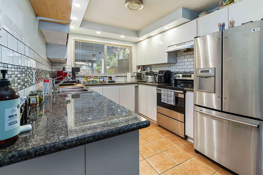 759 Morgan Road North Vancouver, BC - 25