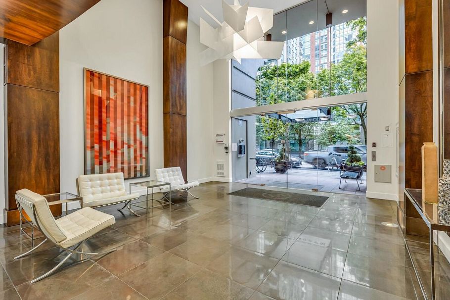 2104 969 Richards Street Vancouver, BC - 21