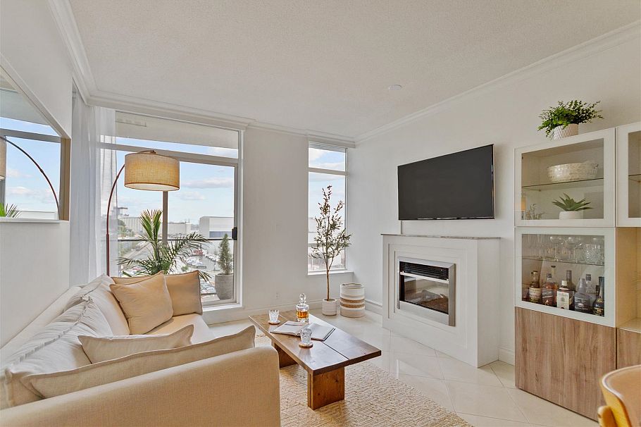 603 172 Victory Ship Way North Vancouver, BC - 8