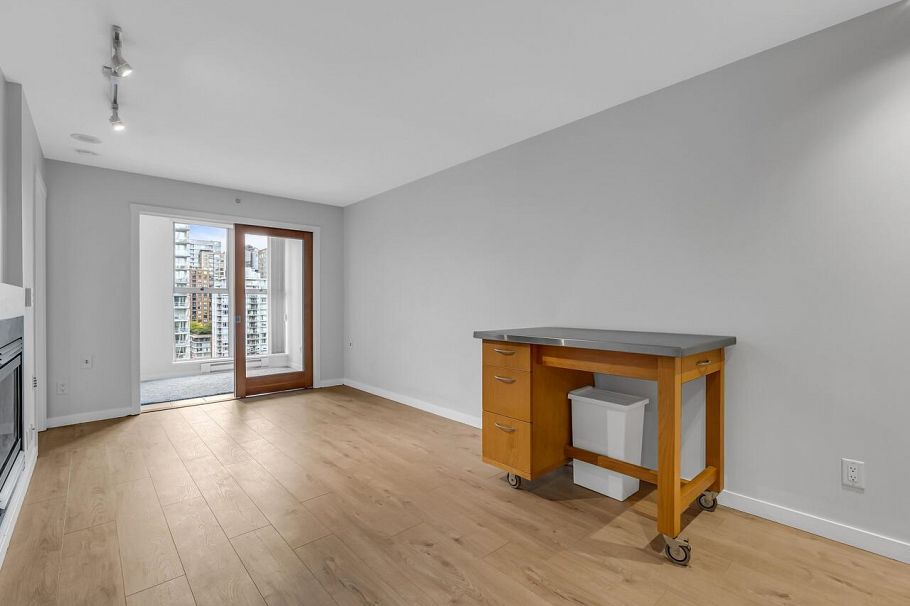 2104 969 Richards Street Vancouver, BC - 8