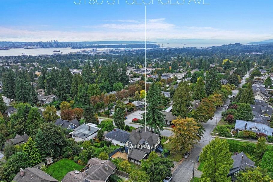 3190 St. Georges Avenue North Vancouver, BC - 40