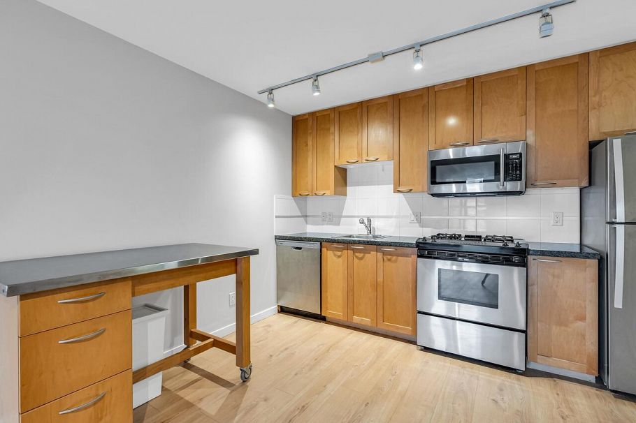 2104 969 Richards Street Vancouver, BC - 2
