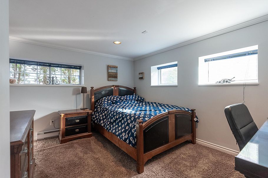 318 Roche Point Drive North Vancouver, BC - 39