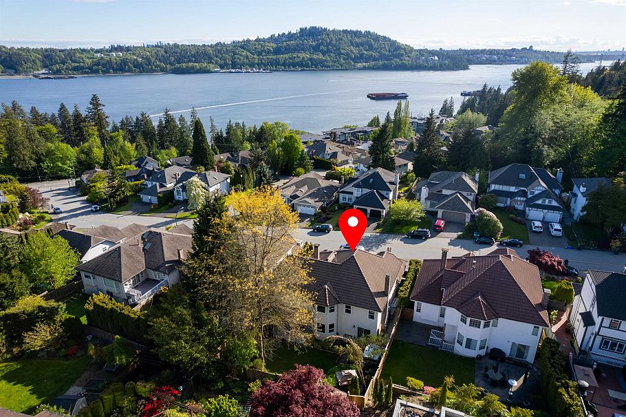 318 Roche Point Drive North Vancouver, BC - 3