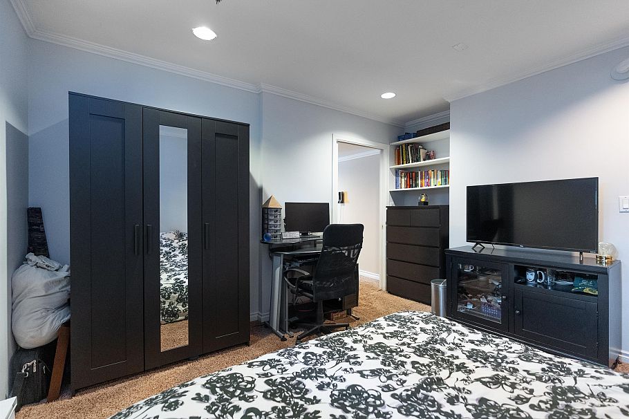 318 Roche Point Drive North Vancouver, BC - 40