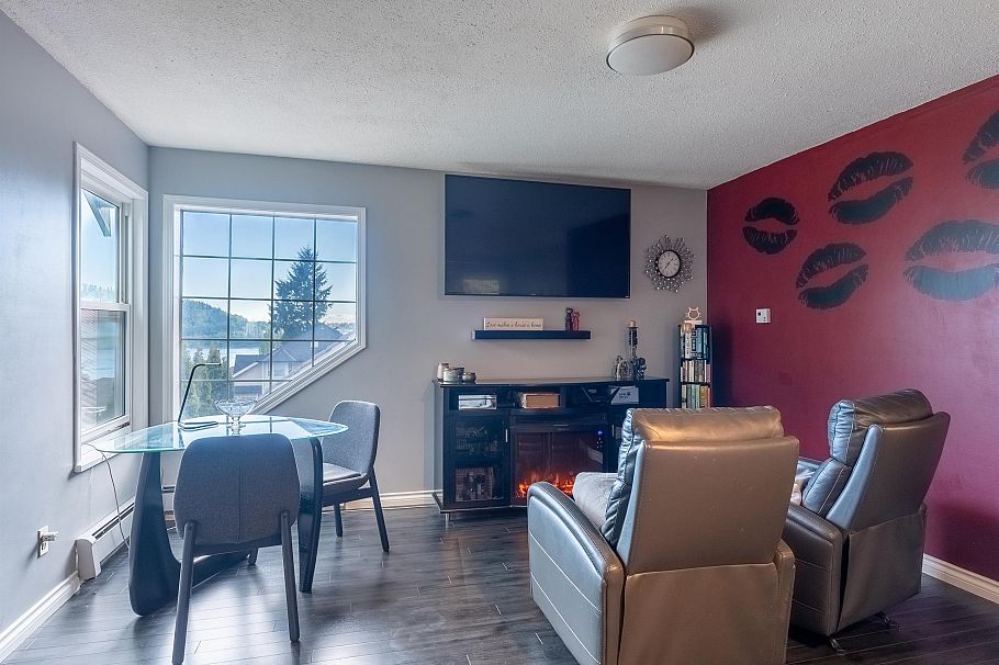 318 Roche Point Drive North Vancouver, BC - 24