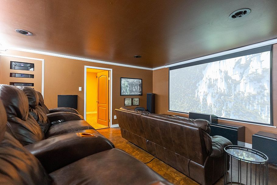 318 Roche Point Drive North Vancouver, BC - 31