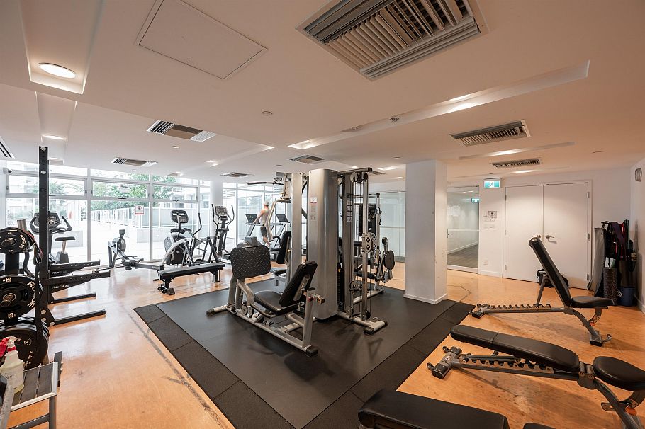 1606 2220 Kingsway Vancouver, BC - 22