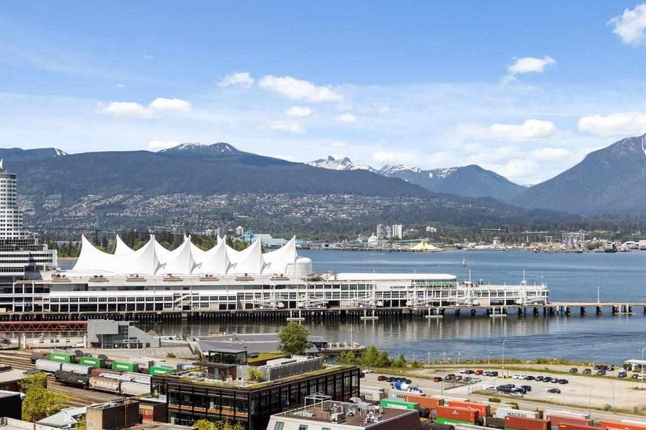 1701 108 W Cordova Street Vancouver, BC - 24