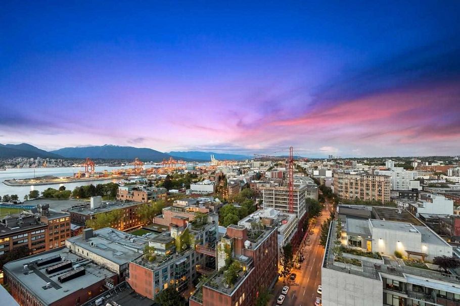 1701 108 W Cordova Street Vancouver, BC - 10