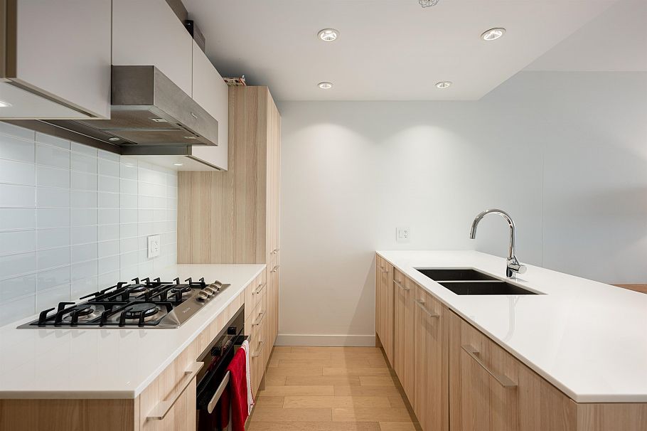 1606 2220 Kingsway Vancouver, BC - 3