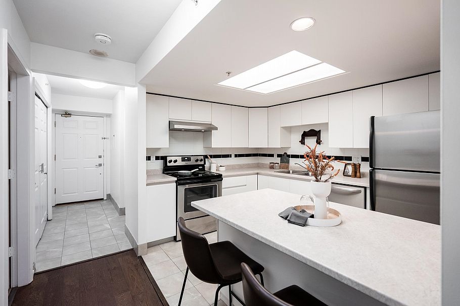 301 1159 Main Street Vancouver, BC - 21