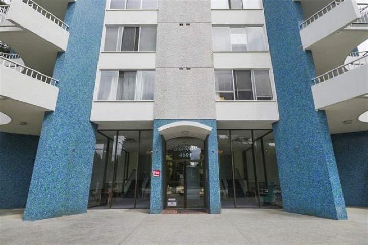 303 4691 W 10th Avenue Vancouver, BC - 1