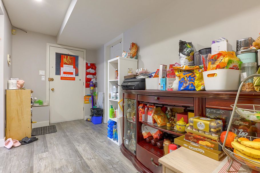 3492 E 49th Avenue Vancouver, BC - 14