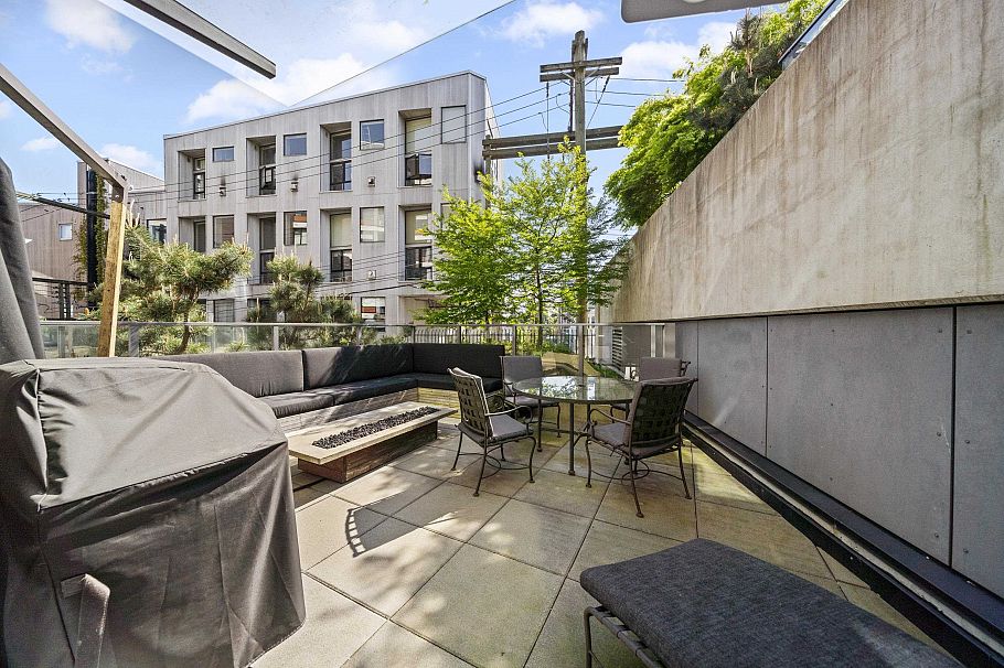 302 210 E 5th Avenue Vancouver, BC - 16