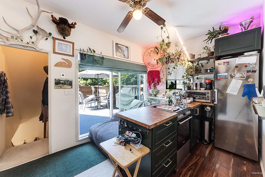 2141 W 47th Avenue Vancouver, BC - 15