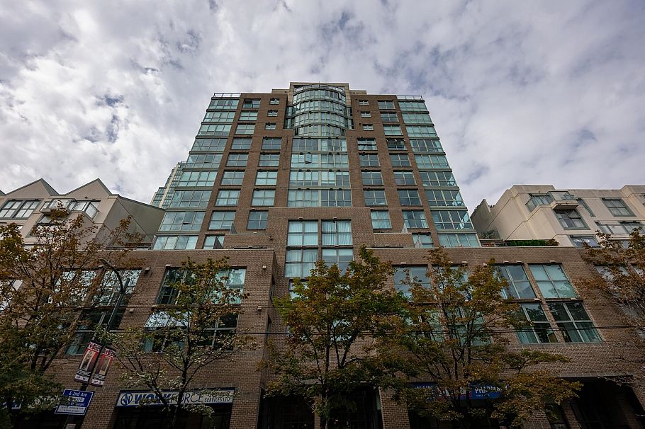 301 1159 Main Street Vancouver, BC - 36