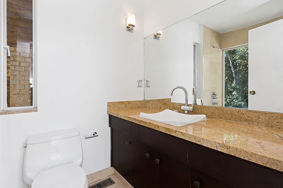 1491 Dempsey Road North Vancouver, BC - 22